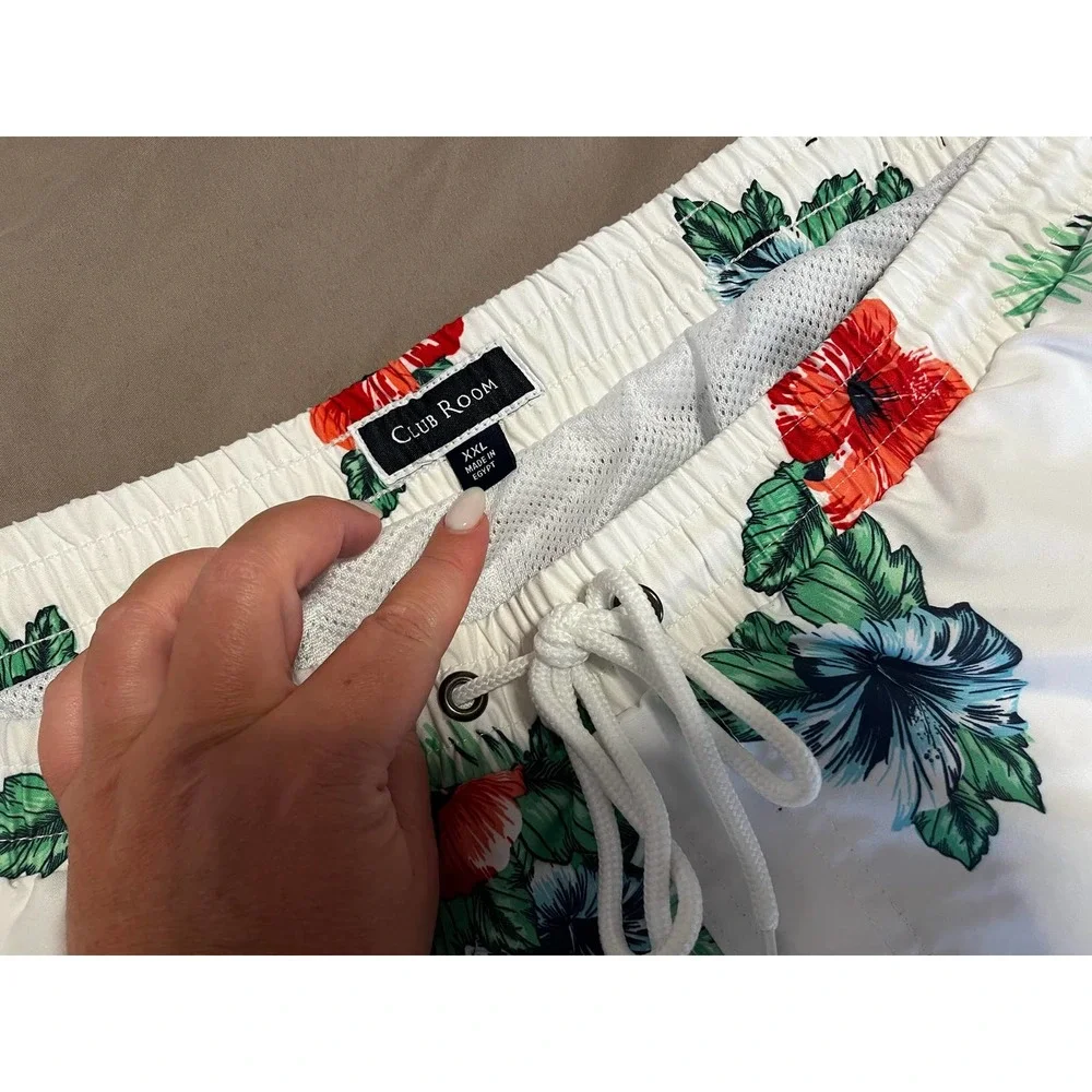 Men's Club Room White & Floral Swimshorts size XXL